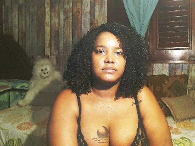sarahlove16 live cam on BongaCams