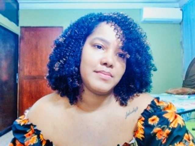 sarahlove16 live cam on BongaCams