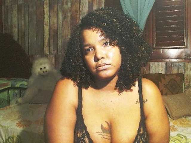 sarahlove16 live cam on BongaCams