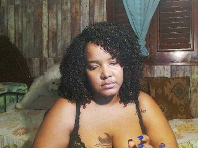 sarahlove16 live cam on BongaCams