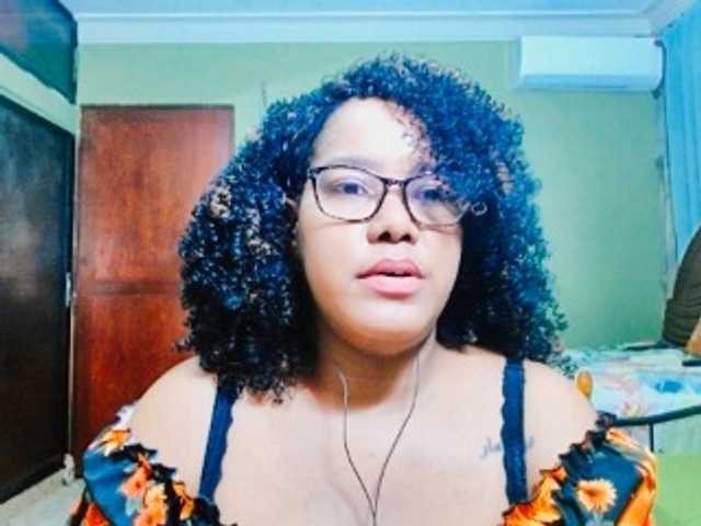 sarahlove16 live cam on BongaCams