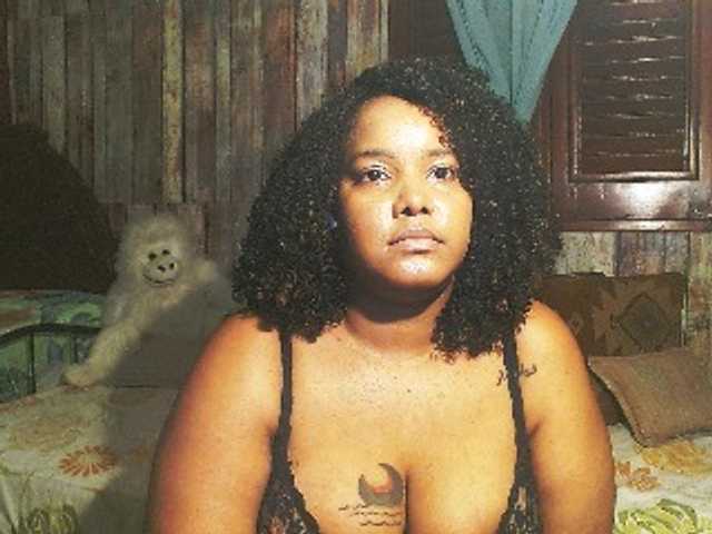 sarahlove16 live cam preview
