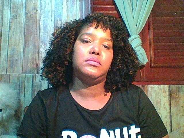 sarahlove16 live cam on BongaCams