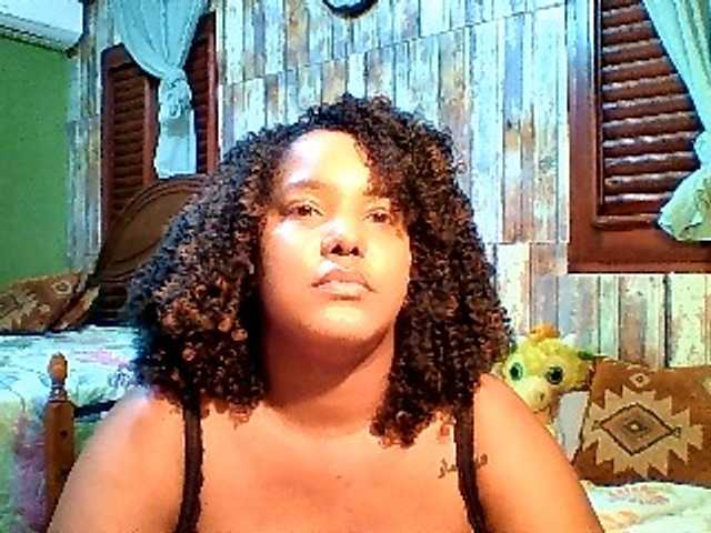 sarahlove16 live cam on BongaCams