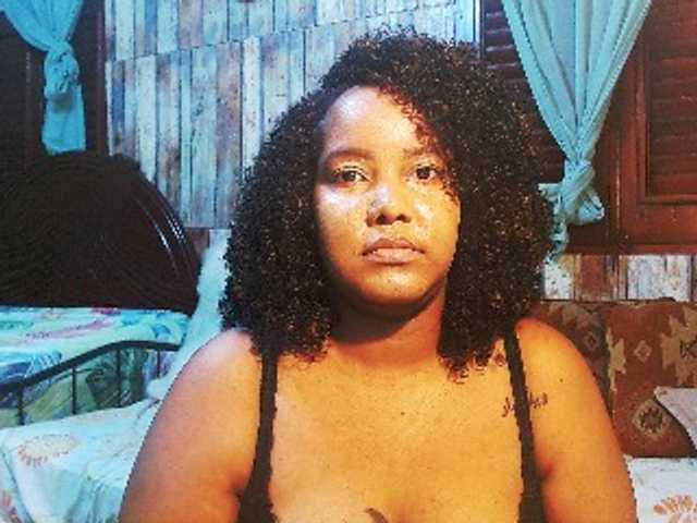 sarahlove16 live cam on BongaCams