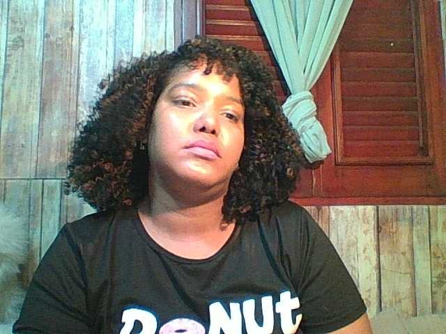 sarahlove16 live cam on BongaCams