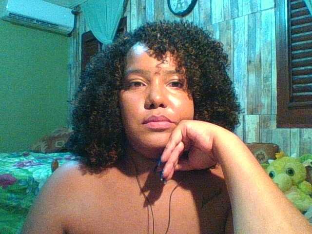 sarahlove16 live cam on BongaCams
