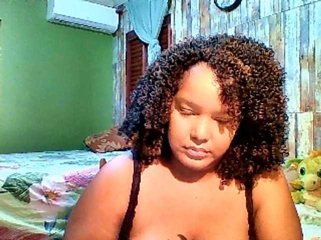 sarahlove16 live cam on BongaCams
