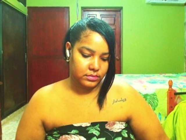 sarahlove16 live webcam show