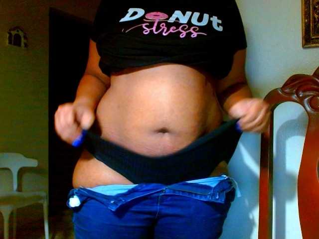 sarahlove16 live cam