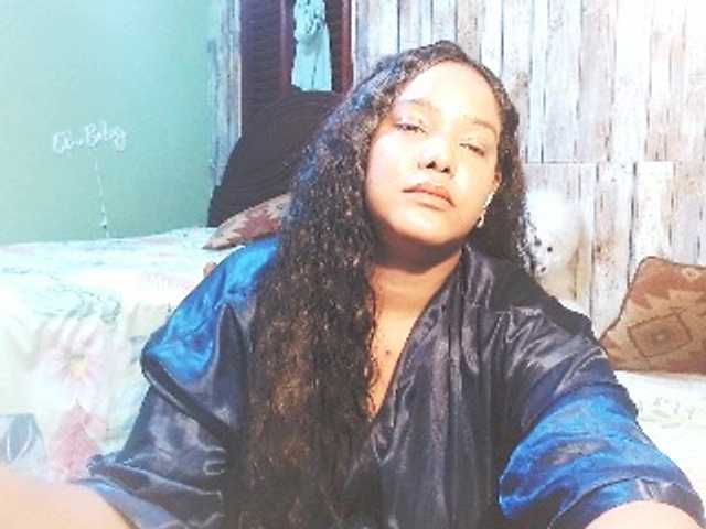 sarahlove16, live now on BongaCams