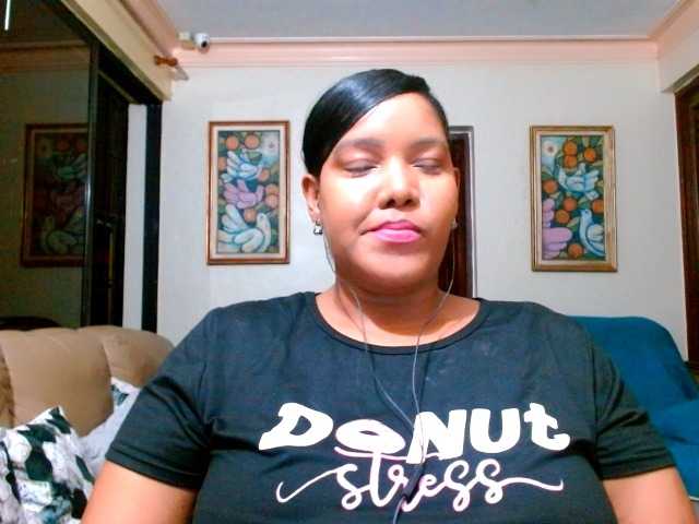 sarahlove16 live cam on BongaCams