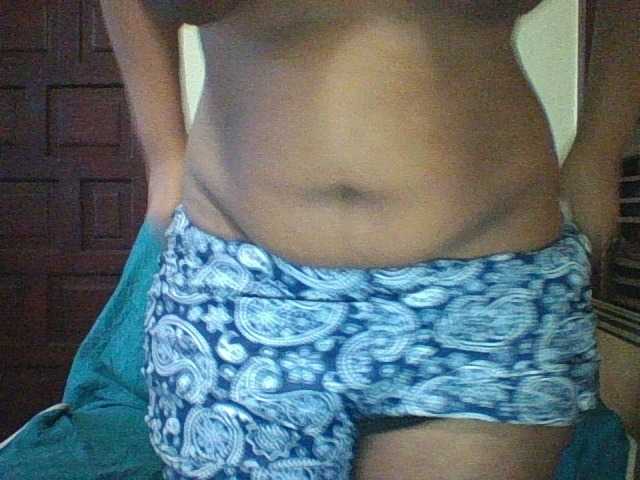 sarahlove16 live cam on BongaCams