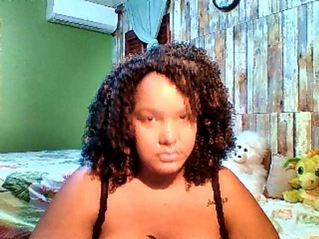 sarahlove16 live cam on BongaCams