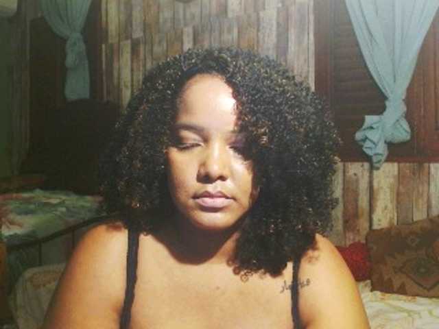sarahlove16 live cam on BongaCams