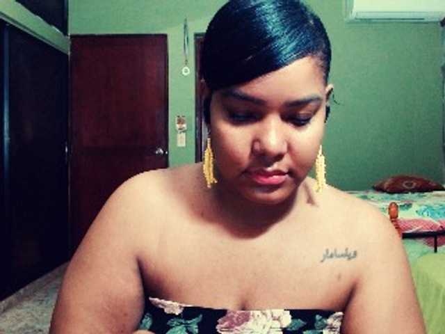 sarahlove16 live cam on BongaCams