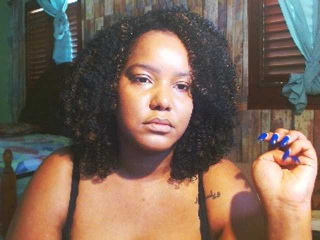 sarahlove16 live cam on BongaCams