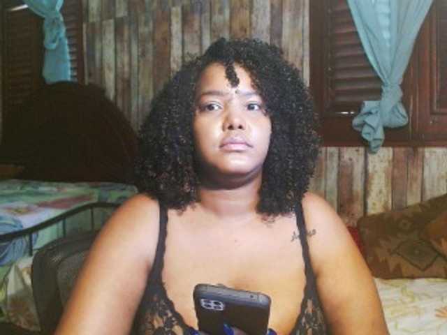 sarahlove16 live cam on BongaCams
