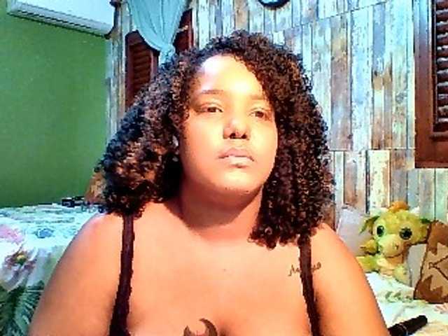 sarahlove16 live cam on BongaCams
