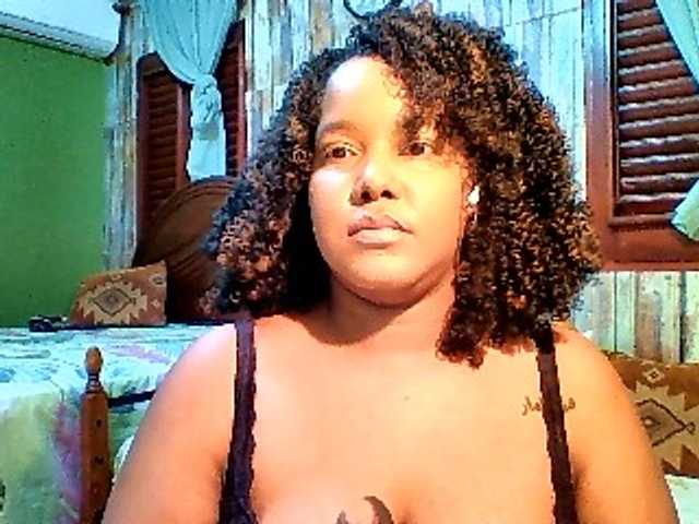 sarahlove16 live cam on BongaCams