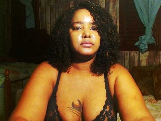sarahlove16 live cam preview