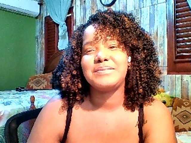 sarahlove16 live cam on BongaCams