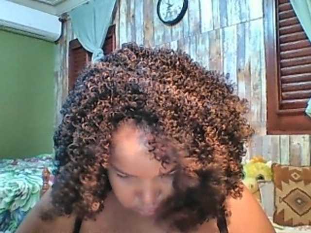 sarahlove16 live cam on BongaCams