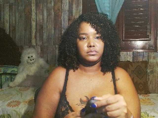 sarahlove16 live cam preview