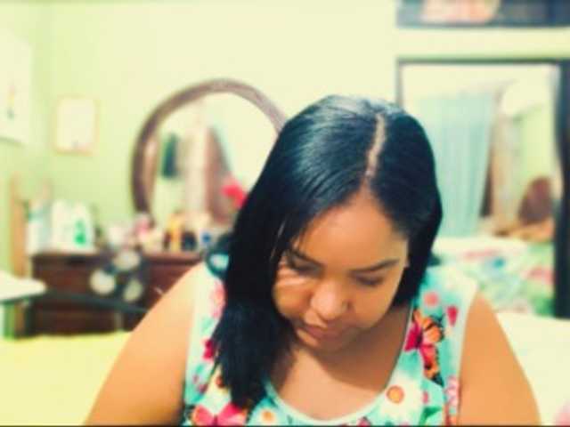 sarahlove16 live cam on BongaCams