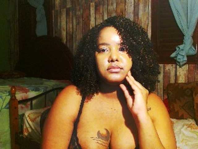 sarahlove16 live cam on BongaCams