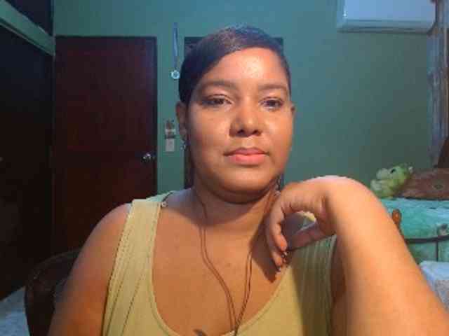 sarahlove16 webcam