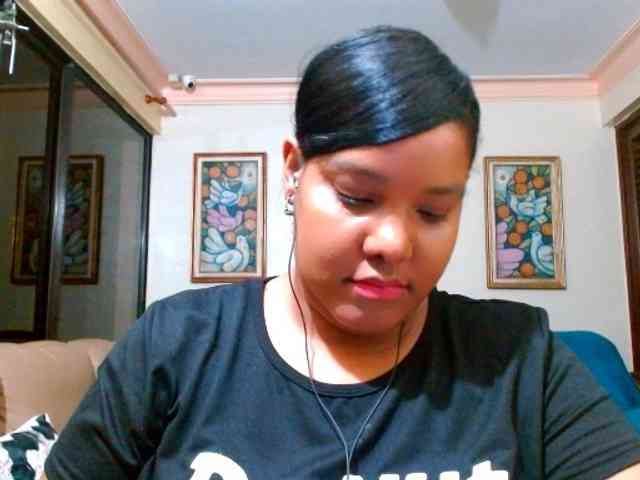 sarahlove16 webcam