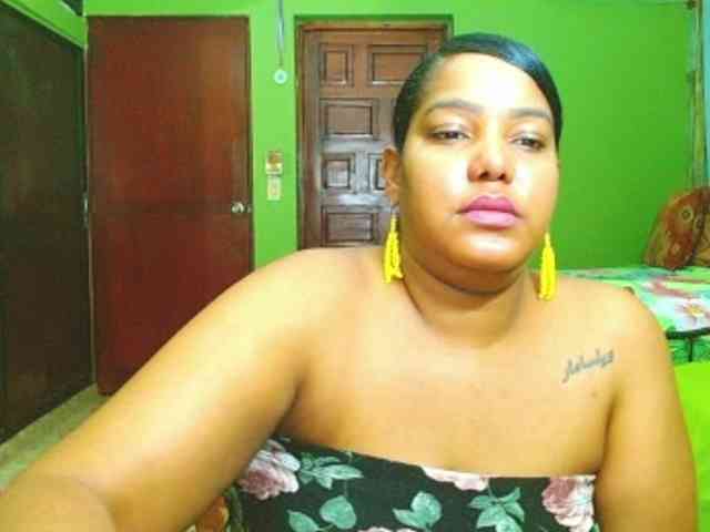 sarahlove16 webcam