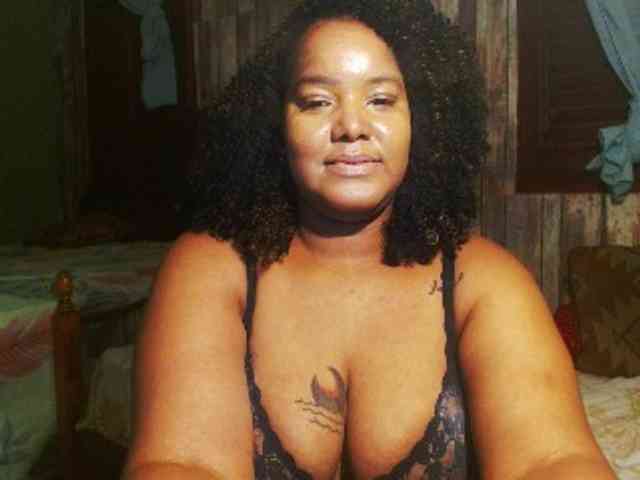 sarahlove16 webcam