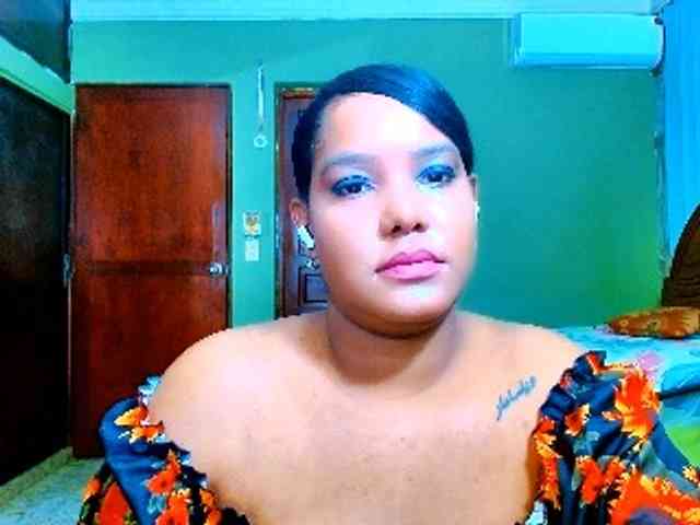 sarahlove16 webcam
