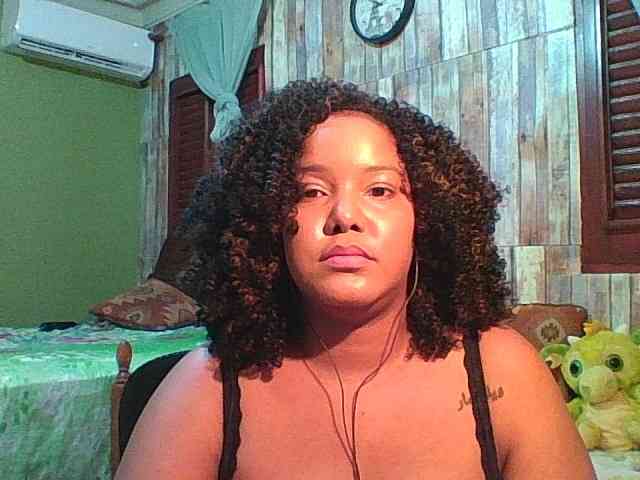 sarahlove16 webcam