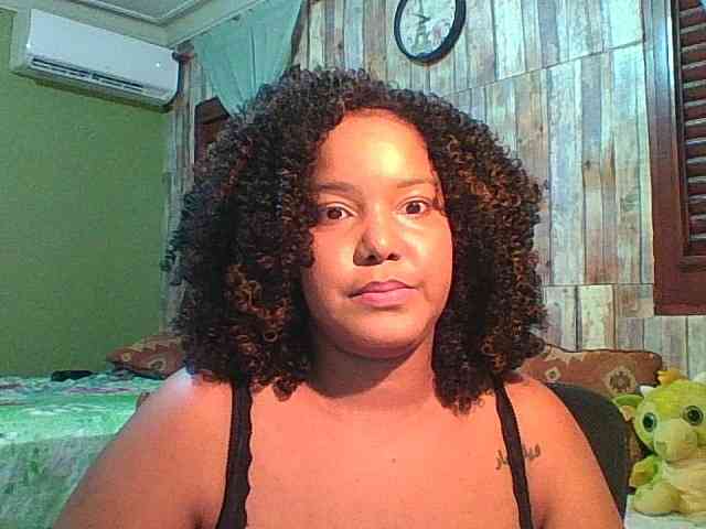 sarahlove16 webcam