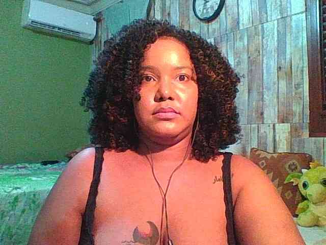 sarahlove16 webcam
