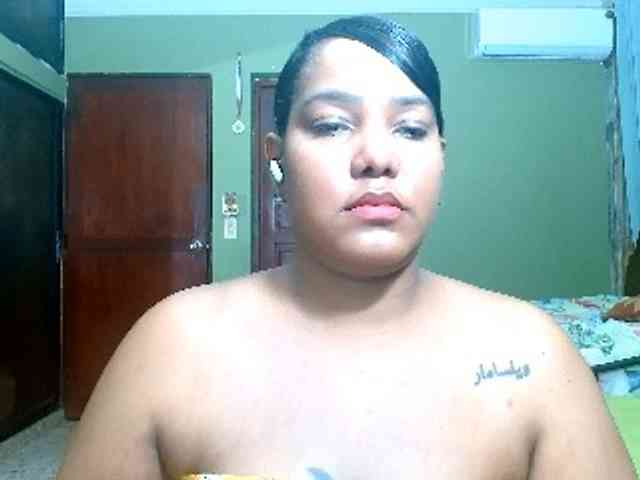 sarahlove16 webcam
