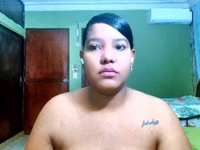 sarahlove16 webcam