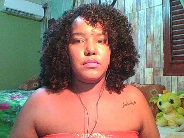 sarahlove16 webcam