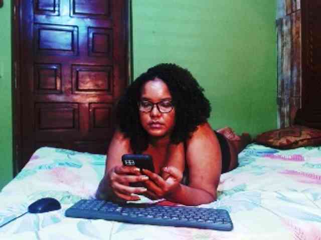 sarahlove16 webcam