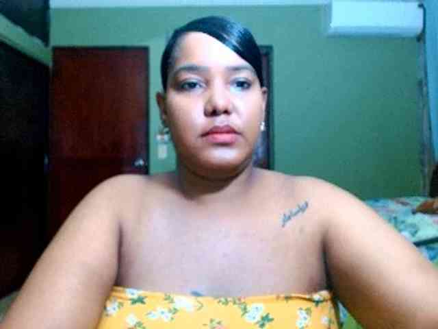 sarahlove16 webcam