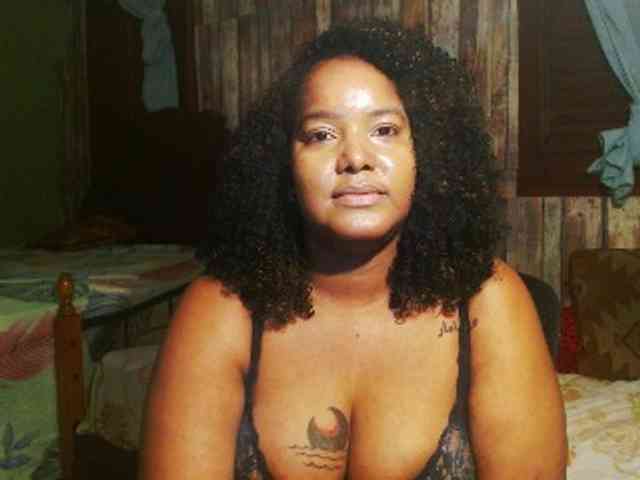 sarahlove16 webcam