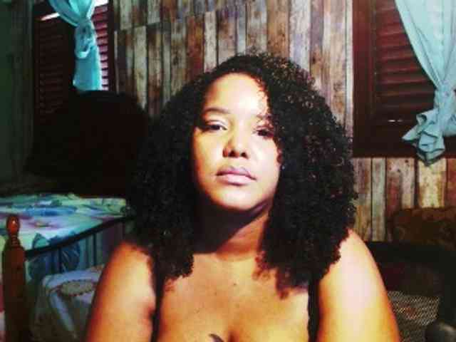 sarahlove16 webcam