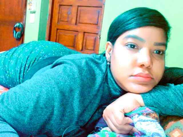 sarahlove16 webcam