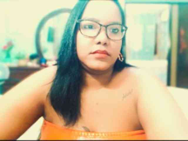 sarahlove16 webcam