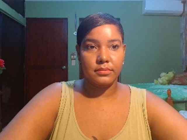 sarahlove16 webcam