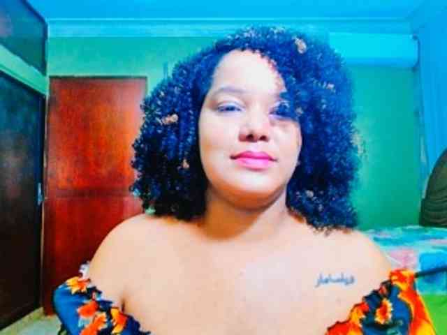 sarahlove16 webcam
