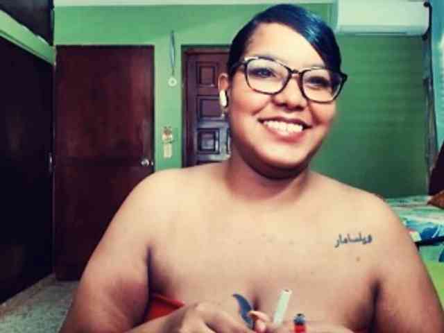 sarahlove16 webcam